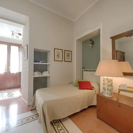 Alojamento de Acomodação e Pequeno-almoço A Casa Di Teresa Olbia